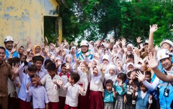 Warga Papua Barat Dapatkan Akses Listrik 24 Jam