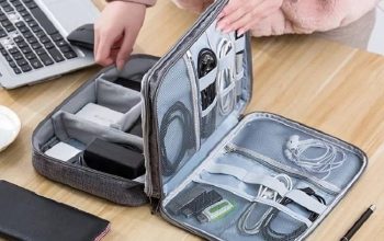 Gadget Wajib Dibawa Saat Traveling agar Perjalanan Lebih Nyaman