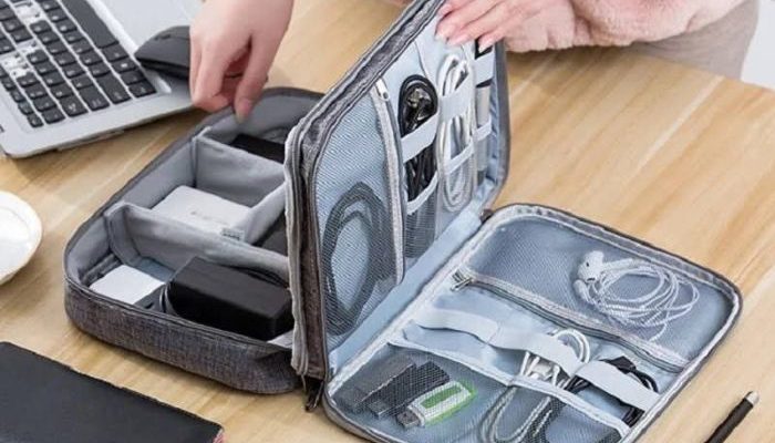 Gadget Wajib Dibawa Saat Traveling agar Perjalanan Lebih Nyaman
