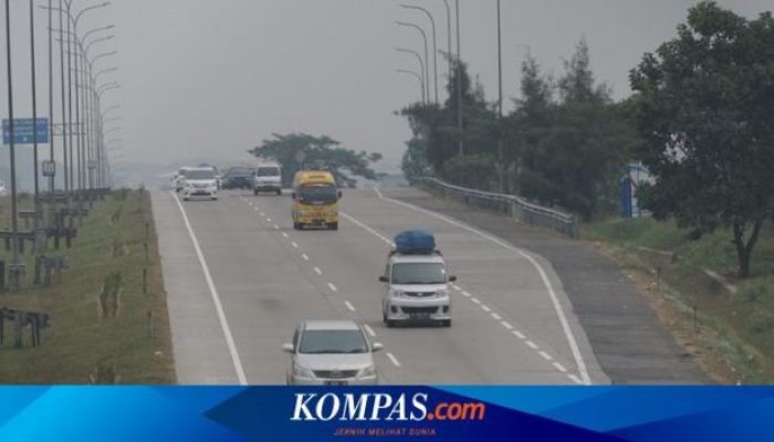 Bagaimana Cara Mengemudi Aman di Jalan Tol untuk Perjalanan Lancar