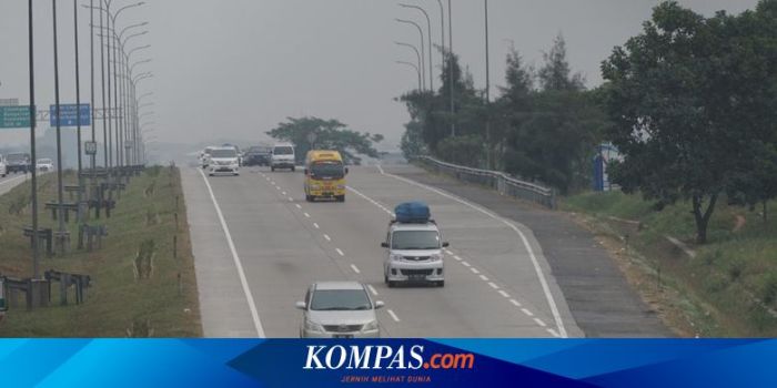 Bagaimana Cara Mengemudi Aman di Jalan Tol?