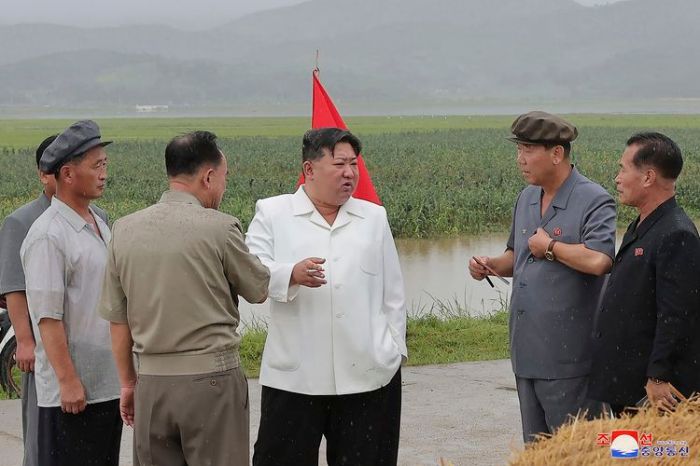 Kim Jong Un Marah Setelah Kapal Perang Baru Korea Utara Rusak dalam Peluncuran Gagal