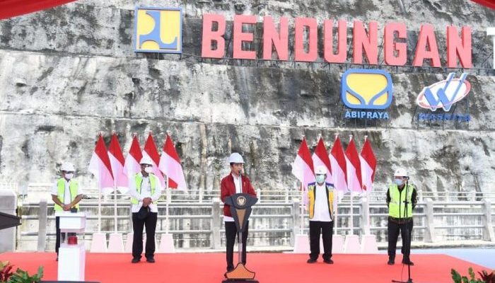 Pemerintah Resmikan Bendungan Terbesar di Kalimantan