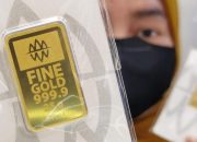 Harga Emas Dunia Naik, Cetak Rekor Tertinggi Mingguan