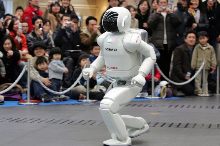 Robot Pribadi Ukuran Mini Hadir di Pasaran