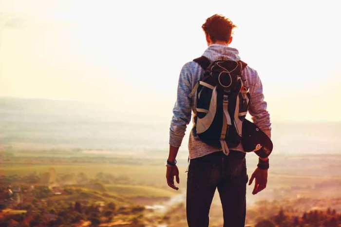 5 Manfaat Solo Traveling yang Jarang Diketahui, Bikin Lebih Pede ... Pengalaman Solo Traveling 30 Hari Keliling Indonesia