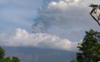Erupsi Gunung Ganggu Jalur Udara, Bali Batalkan Puluhan Penerbangan