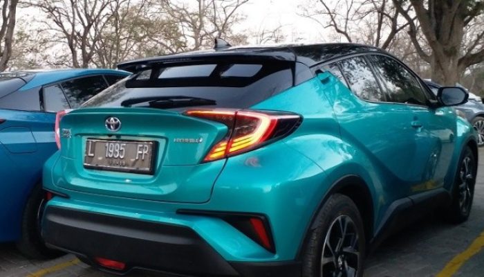 Mobil Hybrid Makin Populer, Apa Keunggulannya?