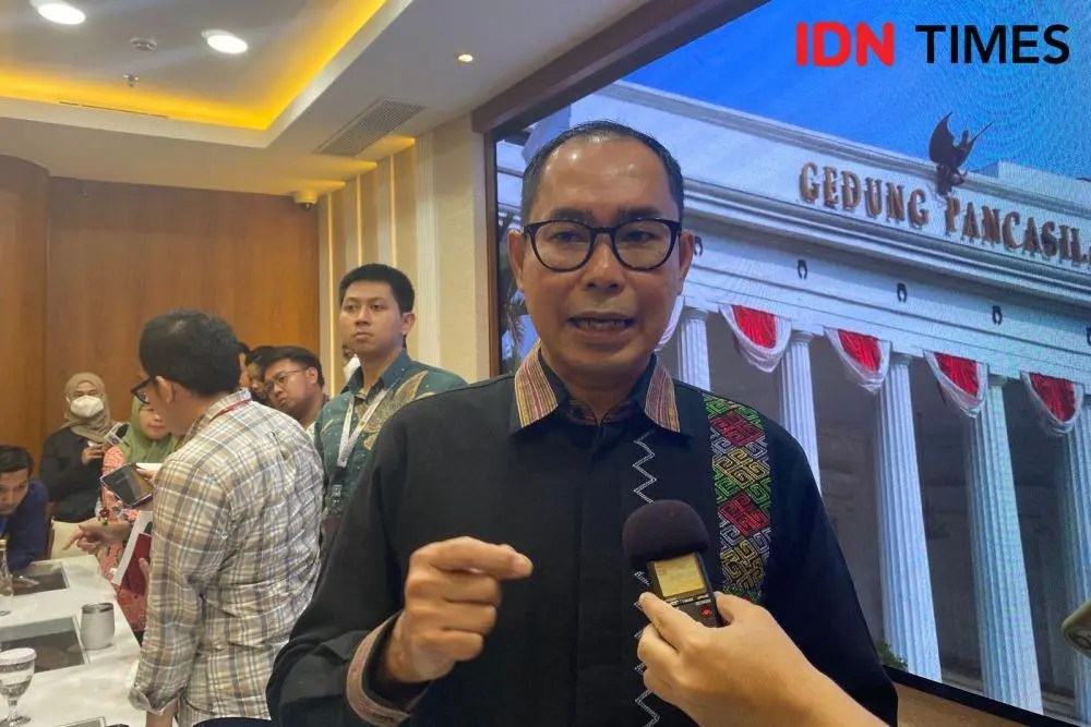 🔴IRAN-ISRAEL MEMANAS: Ancaman Besar Perang Dunia III, Pengamat: Rusia ... Israel dan Iran Bentrok, KBRI Tingkatkan Kewaspadaan