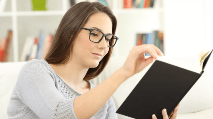7 Tips Menjaga Kesehatan Mata untuk yang Sering Berada di Depan Komputer Tips Menjaga Kesehatan Mata Buat Si Tukang Scroll HP