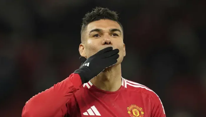Evaluasi Casemiro Perlu Dilakukan Ruben Amorim Setelah Insiden Kartu Merah