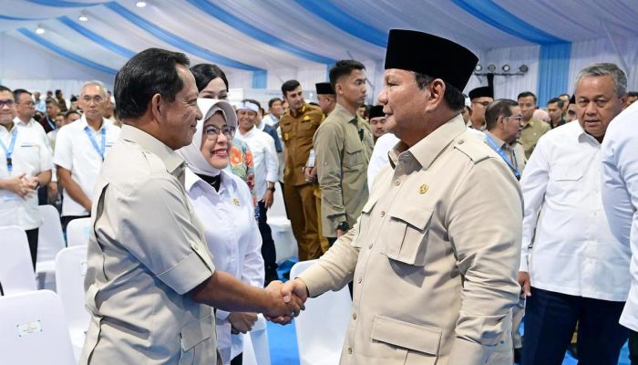 Akad Massal 26 Ribu KPR FLPP dan Serah Terima Kunci Rumah untuk Masyarakat Berpenghasilan Rendah