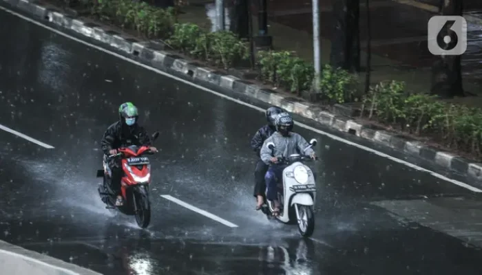 Waspada Banjir Saat Musim Peralihan, Wilayah dengan Curah Hujan Tinggi di Atas Normal