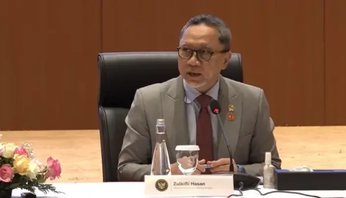 Menko Zulhas: Tidak Perlu Semua Masalah Diajukan ke Presiden