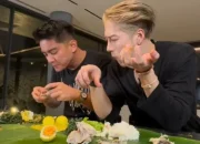 3 Manfaat Tak Terduga Makan Menggunakan Tangan