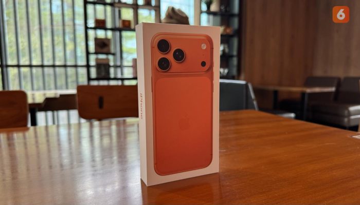 Unboxing iPhone 17 Pro Max Sebelum Rilis di Indonesia Ini Isi Kotaknya