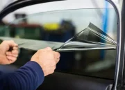 Penyebab dan Cara Mengatasi Kaca Film Mobil Terkelupas