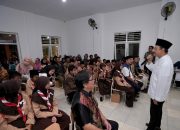 Gus Ipul Diterima dengan Puisi dan Pidato Bahasa Inggris Siswa Sekolah Rakyat Mojokerto