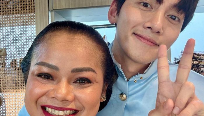 Cerita MUA Syuting dengan Ji Chang Wook di Yogyakarta Memakaikan Jarik dan Beskap