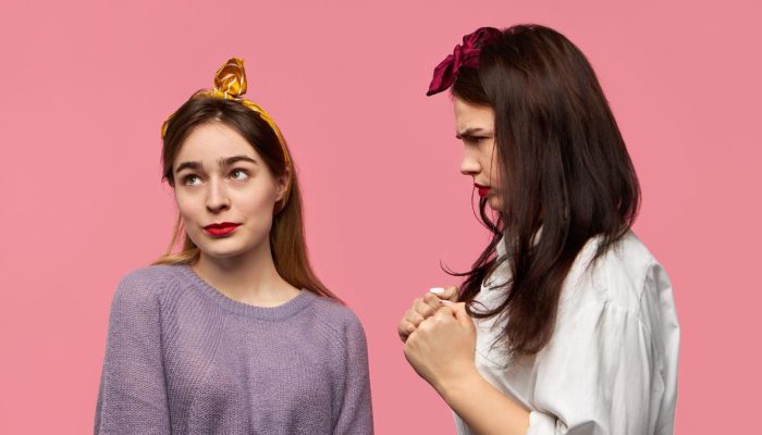 Tanda-Tanda Dia Tidak Mau Berteman dengan Kamu dan Cara Menghadapinya