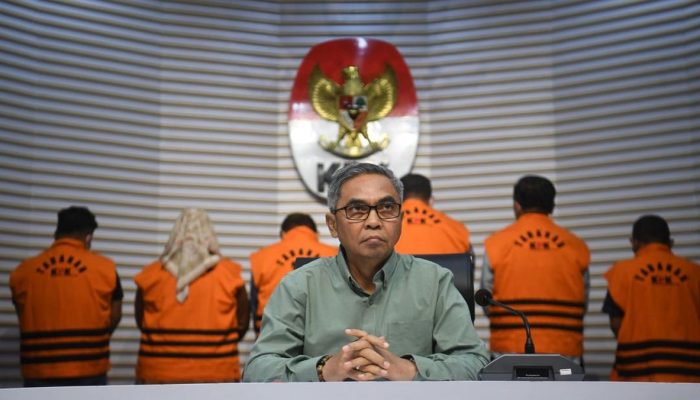 Anggota DPRD Jatim Tersangka Dana Hibah Menggugat Ketua KPK