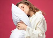 Sarung Bantal Sutra Bisa Cegah Kerutan, Apakah Ini Fakta atau Hanya Tren?