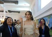 Cinta Laura mengusung gaya hidup ramah lingkungan untuk menghindari kesengsaraan orang lain