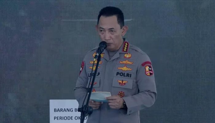 Kapolri Menunggu Laporan Tim Sebelum Tarik Polisi Aktif dari Jabatan Sipil