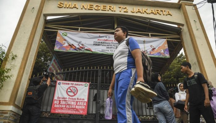 Siswa SMA 72 Jakarta Belajar Tatap Muka, Sebagian Masih Secara Daring