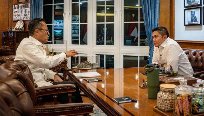 Pertemuan Seskab Teddy dengan Kepala BP BUMN Bahas Pemulihan Pascabencana Sumatera