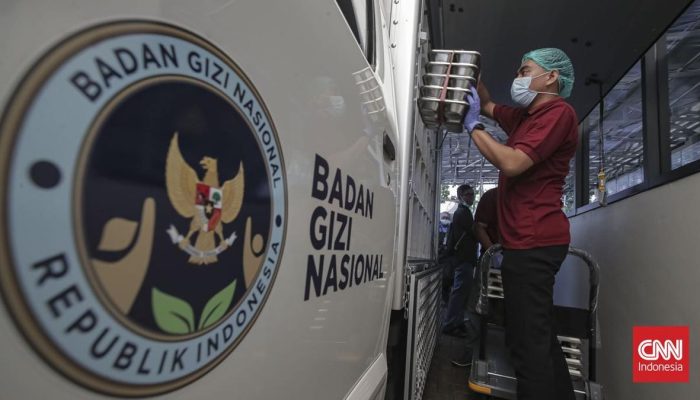 Usulan DPR untuk Alihkan Dana MBG Libur Sekolah ke Penanganan Banjir Sumatra