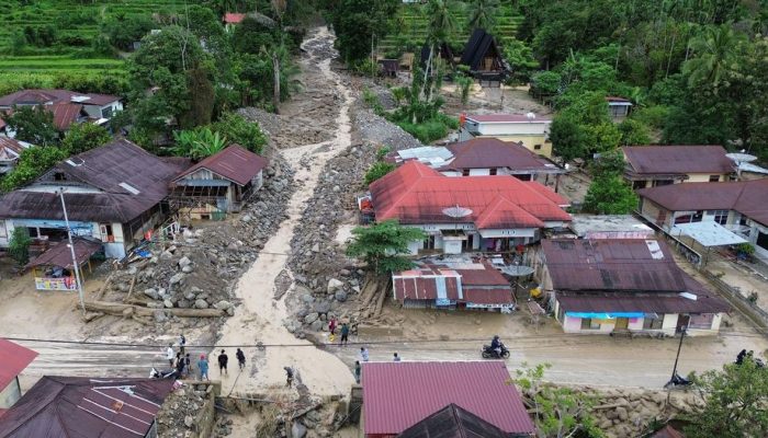 Warga Agam Takut Banjir Bandang Susulan dan Tidak Bisa Tidur