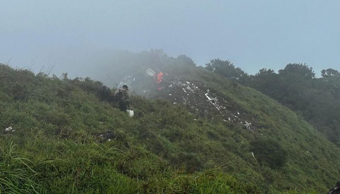 Pencarian Korban Pesawat ATR 42-500 Terkendala Cuaca Buruk dan Hujan