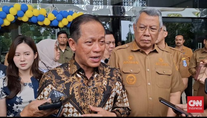 Menteri LH Sebut Longsor Cisarua Akibat Alih Fungsi Lahan Pertanian