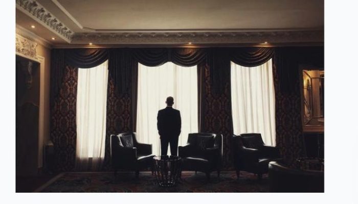 Miliarder Mundur sebagai Ketua Imbas Skandal Epstein