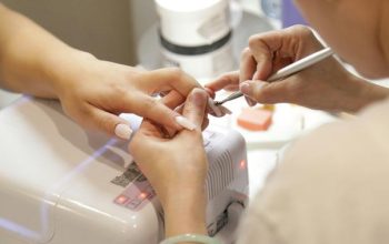 Tren Riasan Kuku Valentine 2026 yang Lebih dari Sekadar Merah, Pink, dan Putih