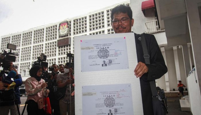 Ijazah Jokowi Kini Tersedia untuk Diakses Oleh Publik