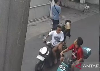 Pria Cengkareng Diduga Disiram Air Keras, Ciri-ciri Pelaku Terungkap