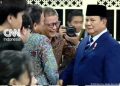 Momen Prabowo dan Gibran Sambut Rocky Gerung di Istana