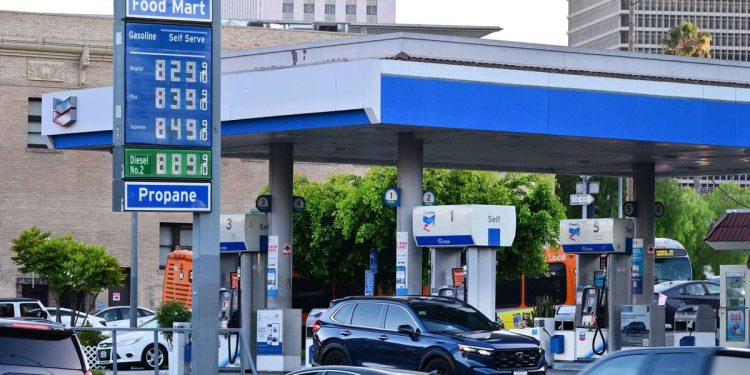 Trump Kehilangan Kesabaran dengan Iran, Harga Minyak Meningkat