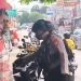 Momen Mata Elang Ciut Didatangi Polisi dan Disuruh Berdiri di Pinggir Jalan