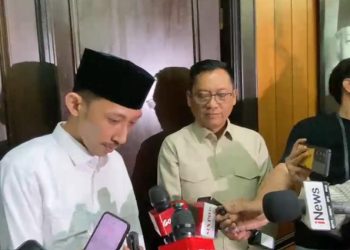 Anggota DPRD Jember Minta Maaf Merokok dan Main Game saat Rapat