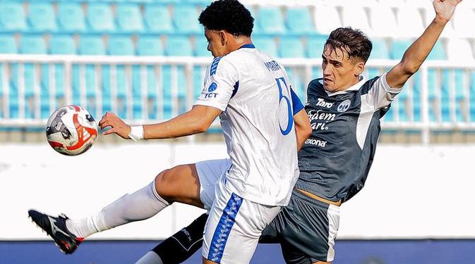 Singo Edan Akhiri Kampanye dengan Menang