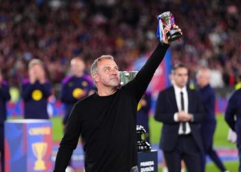 Barcelona Menang LaLiga, Hansi Flick Setara Guardiola, Enrique, Van Gaal dan Valverde