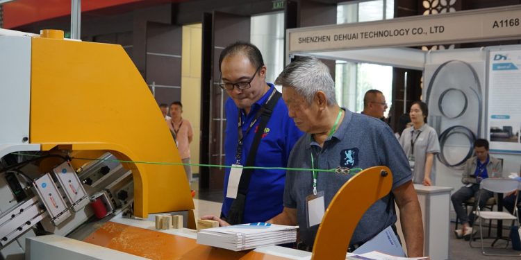 Pameran Mebel 2026 Surabaya Dorong Transformasi Industri Mebel Nasional