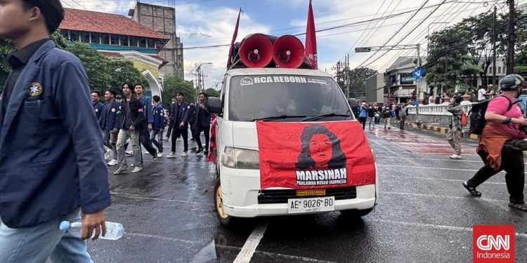 May Day Surabaya Terpecah, Kasbi dan Mahasiswa Pilih Aksi di DPRD Jatim