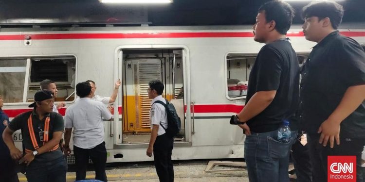 Masinis Diminta Rem Secara Bertahap Sebelum Tabrak Kereta Lain