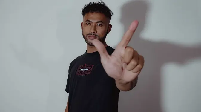 Eks Kiper Persib Bandung Resmi Bergabung dengan Persija Jakarta dan Berstatus Timnas Indonesia