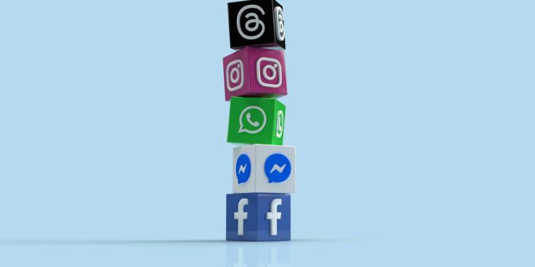 Biaya Berlangganan Instagram Plus Facebook Plus dan WhatsApp Plus