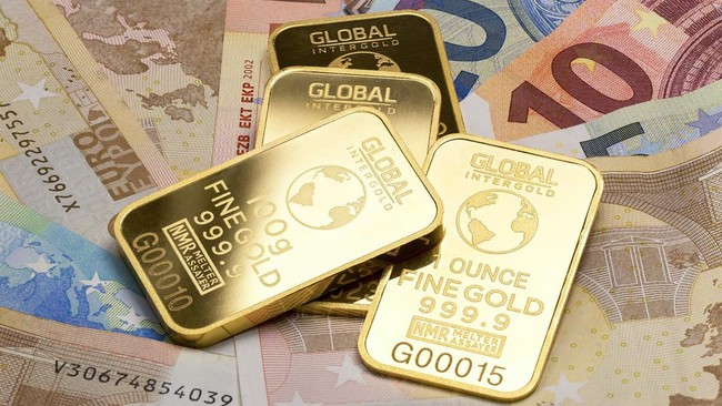 Bisa Capai Enam Ribu Dolar per Ounce?
